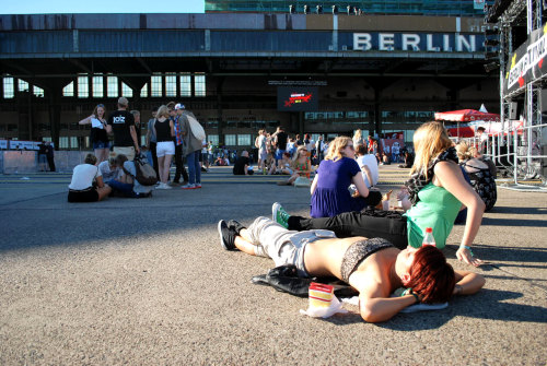 Spirits were high as Z!NK made a visit to Day One of the Berlin Festival today (which took place at 