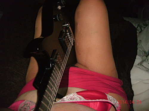 mylonelybreasts:  yeah, me & music are porn pictures