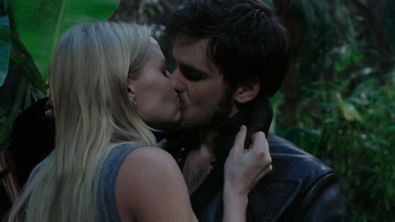 ejh-x:  Still one of the best on screen kisses I’ve ever seen!! 