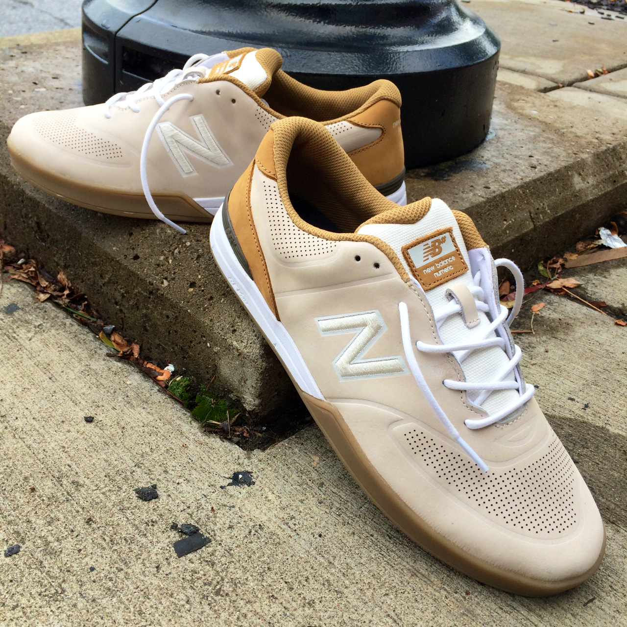 new balance logan 637