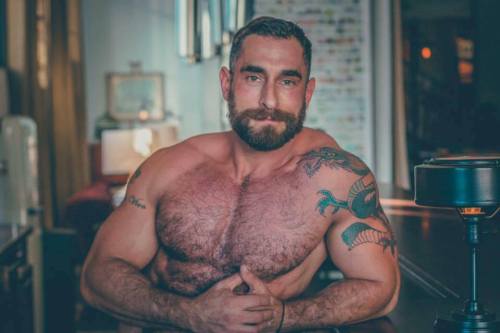 oofahpapa:  manlymuscle:  Bearded, hairy, inked, GOD   http://oofahpapa.tumblr.com/archive