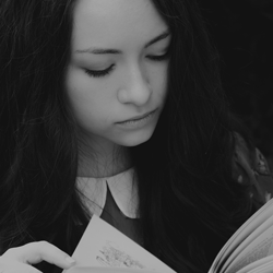 wandaxmaximof:  Jodelle Ferland,Viv İmara