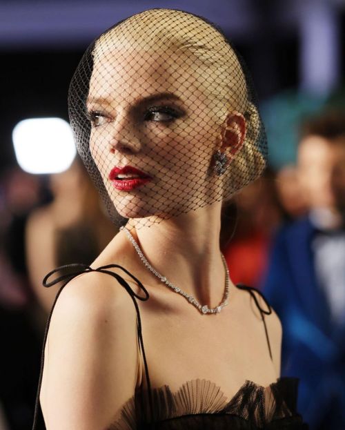 themakeupbrush: Anya Taylor Joy at the 2022 Vanity Fair Afterparty