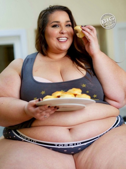 Omnomnom 🤗  See more at BoBerry.BigCuties.com