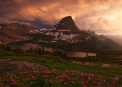 nubbsgalore:  photos by ryan dyar from the pacific northwest, who notes that the shots “requires many nights of camping in the back county waiting for the right conditions. there are even a few shots where it has taken me years of traveling back to