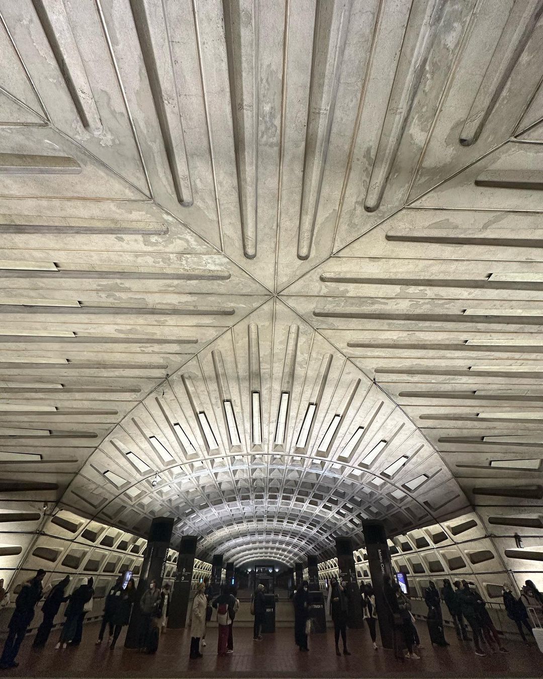 Before. After. #metro #wmata (at Metro Center Station)
https://www.instagram.com/p/CncvCpzPRPm/?igshid=NGJjMDIxMWI=