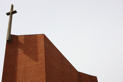 mottalini:Check out this article about brutalism in Slate.Here’s Paul Rudolph’s chapel in Tuskeegee,