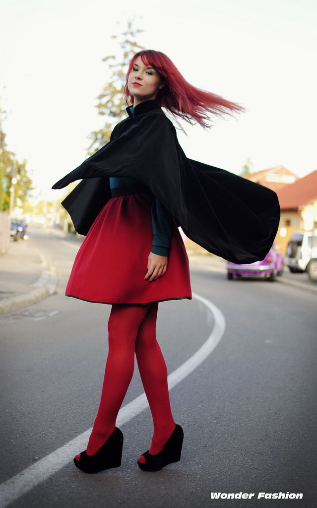 tightsobsession:  Red skirt with red tights. 