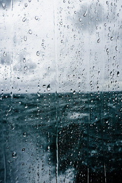 e4rthy:  Stormy Seas by Tim Bow