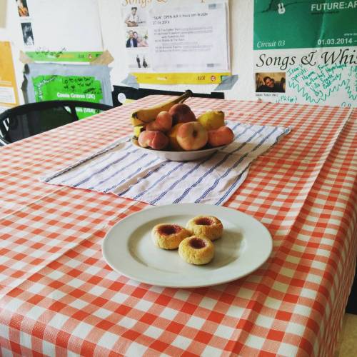 New tablecloth really pulls the room together! #nesting #swjuly2015