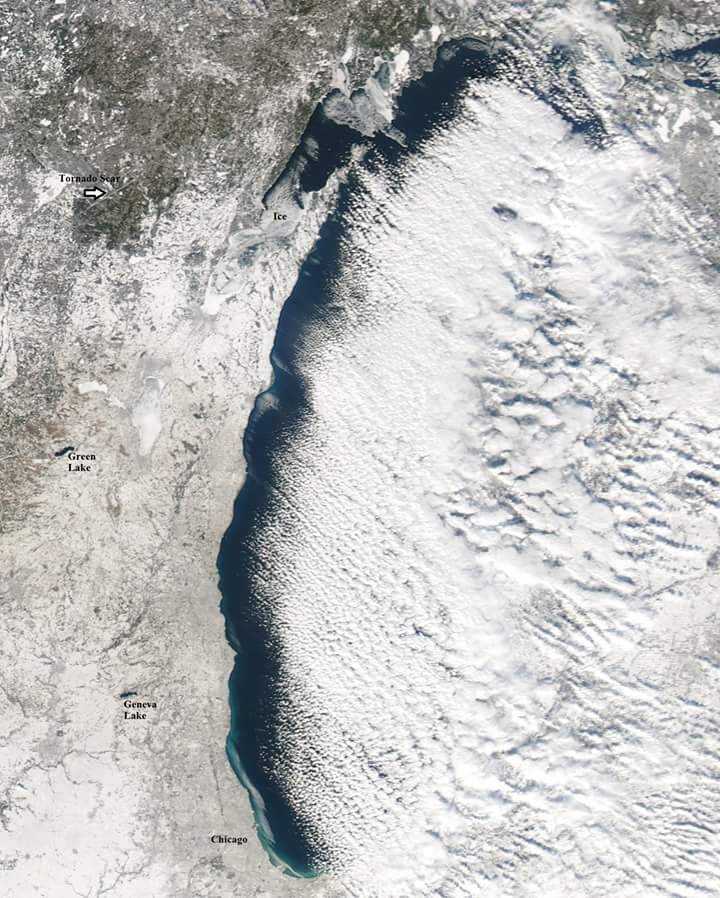 Here&rsquo;s the Lake Michigan satellite pic. from Weds. - sunny in Wisc. and