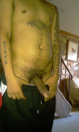 therealmccoy27:  exposingniggas13:  Yaaaasssssssss  Damn HE fine