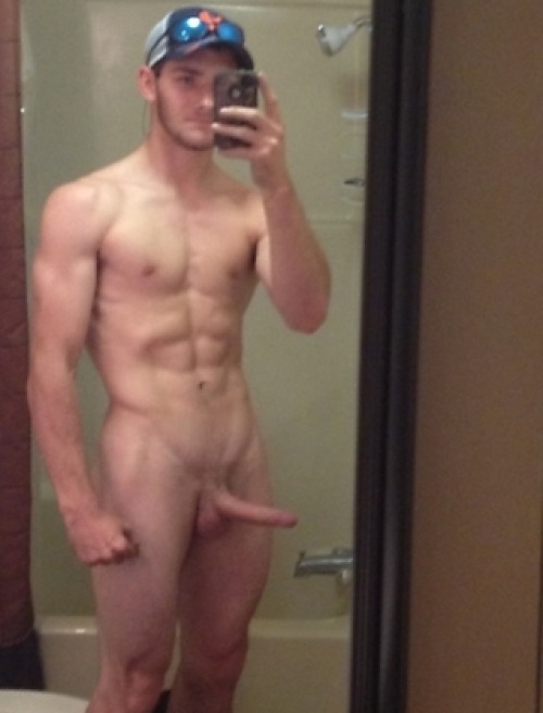 XXX guyswithiphones-nude:  Guys with iPhones photo