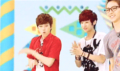 sitting-on-gray-clouds:  the important part of Baby Goodnight’s choreograph 