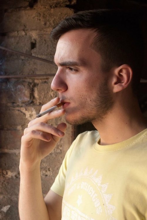 Smoking is cool!SIGA | CURTA ❤️| COMENTE | COMPARTILHE Veja mais: CLIQUE AQUI