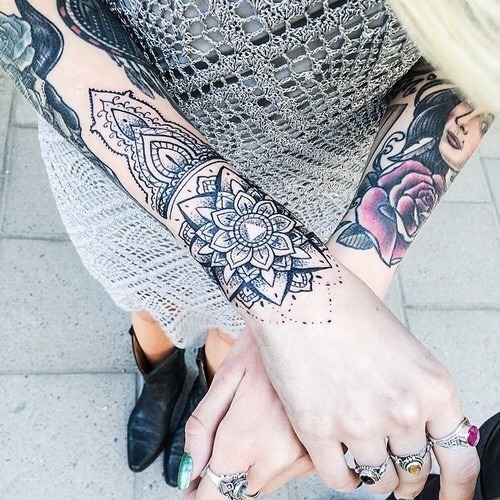 anaritacs:  . em We Heart It.