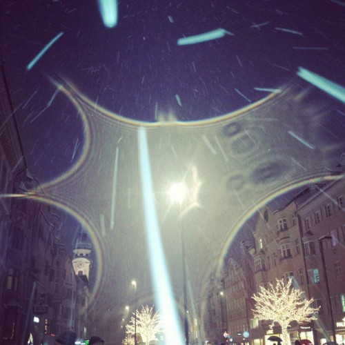 christmas lights and snow on my camera #christmaslights #winterwonderland #innsbrucksnow #slushystre