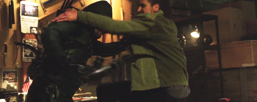 authorityalwayswins:   the ‘Boxing Glove’ arrow! 