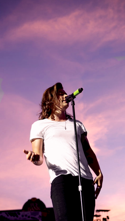LockscreensIf you save it, like or reblog. Do not repost. H xx
