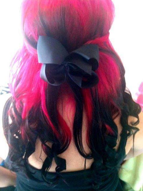pastel-goth-princess:  fairywigs-fashionwigs:  Ombre hair extensions: http://bit.ly/1765EHG Ombre wigs: http://bit.ly/1axmrA9  ❤ 