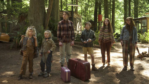 glorfinn:  “Captain Fantastic”, a film by Matt Ross (2016), starring Viggo Mortensen and cute children in the forests of the Pacific Northwest. 