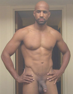 zamnzaddyyy:  Love Mature Black Men Follow: ZamnZaddyyy.Tumblr.com