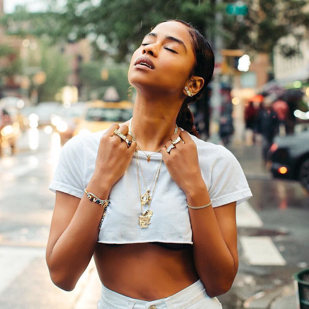 vashtie:  …Feels like touchdown on a rainy day 🏈💦@VASHTIEDOTCOM for more.