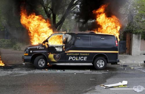 thedarkandlovely:fnhfal:Baltimore Riots *Baltimore revolution