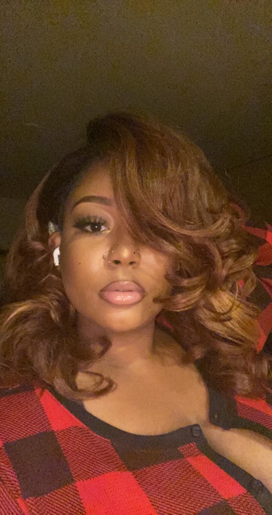 lucidnee:gotta remind myself I’m a baddie wit a flattie 