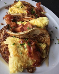 big-sugar:  kawaiijamaican:  bblackgoldd:  ifyoudasked:  notoriouslynay:  black-exchange: Atlanta Breakfast Club  IG: _atlantabreakfastclub  Atlanta, GA  CLICK HERE for more black-owned businesses!   Foooood  @bblackgoldd this is the place I was telling