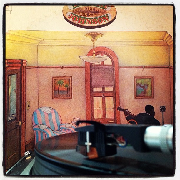 otakufusion:  #vinylsunday 