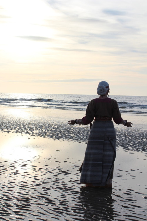 shooting improvised on the beach.