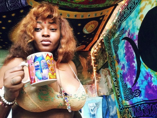 trufflebootybuttercream:  psychedelicfelon:  blackfashion:  Blog - Nebulanude  IG - Naked.Nebula  💀   Amazing