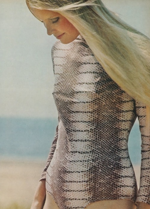 lelaid: Gunilla Lindblad by Jean-Pierre Zachariasen for Vogue, August 1970