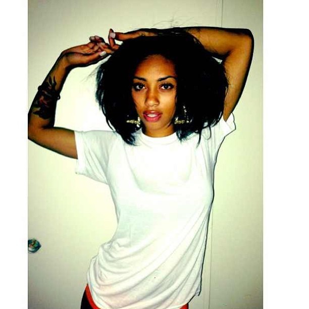 baddqueens:  @yanee3zy