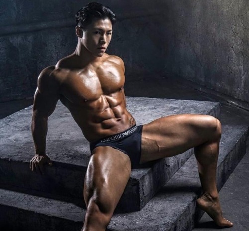 Hot & Sexy Asian Men