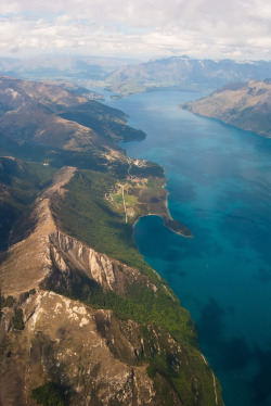 sublim-ature:  Lake Wakatipu, New ZealandSean Harrison