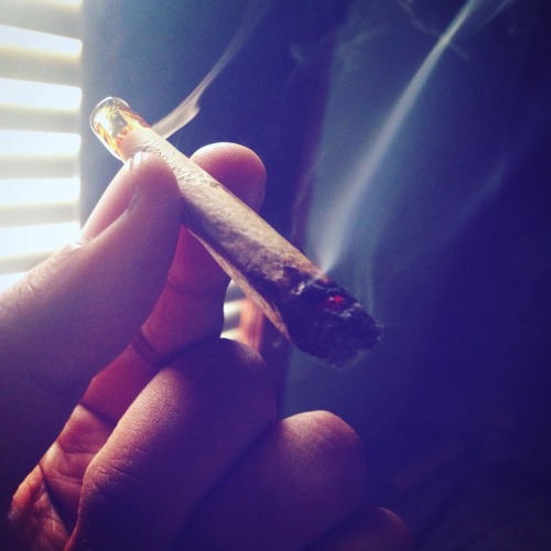 bonglife420:  Good morning stoners