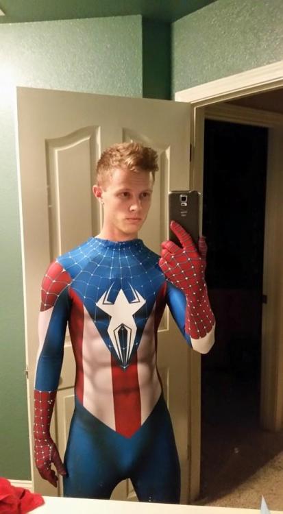 2manykinks: Captain … Spidey?“… and this one is the highlight of the many collectables in my 