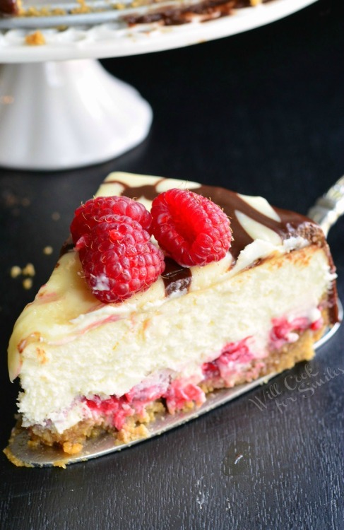 sweetoothgirl:  Double Chocolate Ganache and Raspberry Cheesecake