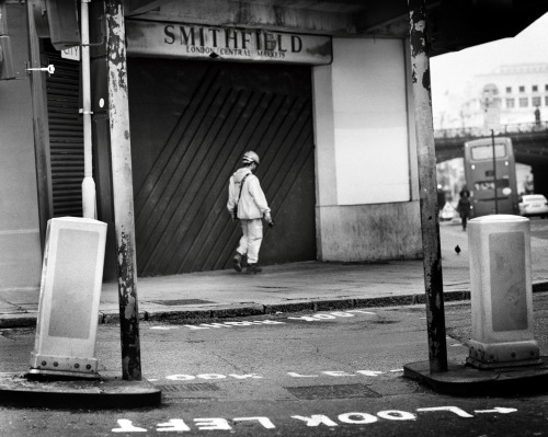 charlesetjulie:  On the street Londres Scan adult photos