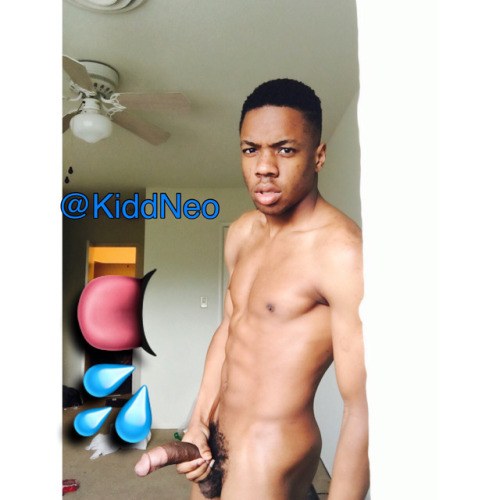 jayjohnson38:  akimsniff:  #Exclusive from #Rodney A new yung buck about to show out for yall💦🍑🍆 #StayTuned for more and FOLLOW HIM: IG: Kidd.Neo Snapchat : Jashawnisme  Twitter: @DaKiddNeo Facebook: Rodney Green Tumblr: @kiddneo  😻😻😻😩😩😩
