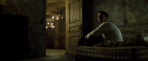 cinematographycaps:“We have no Great War. No Great Depression. Our Great War’s a spiritual war… our Great Depression is our lives.” Fight Club (1999) dir. David FincherCinematography by Jeff Cronenweth  