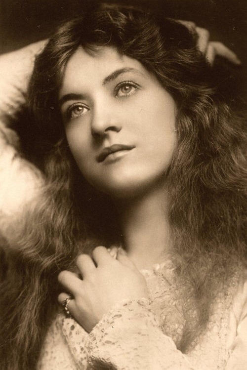 vint-agge-xx:Maude Fealy (1883-1971) An American stage and silent film actress