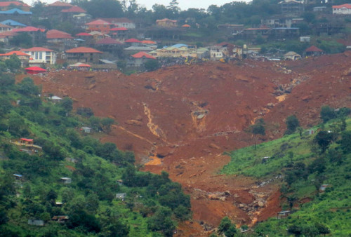 Deadly mudslide in Sierra LeoneThis photograph taken by the Associated Press captures the aftermath 