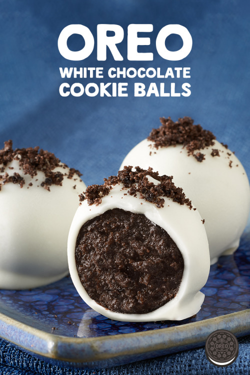 juiciestass:  oreo:  Ingredients 1 pkg. (8 oz.) brick cream cheese, softened 36 OREO Cookies, finely crushed 4 pkg. (4 oz. each) white baking chocolate, melted Instructions MIX  cream cheese and cookie crumbs until blended. SHAPE  into 48 (1-inch) balls.