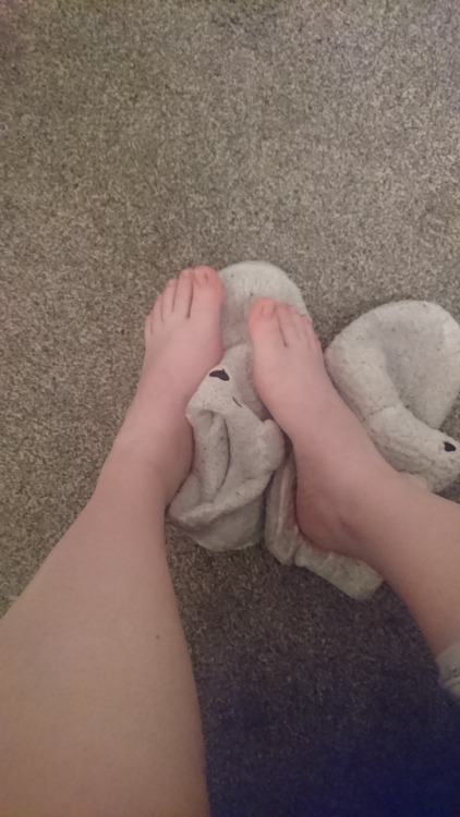 It’s been ages since the last time I posted photos of my precious feet