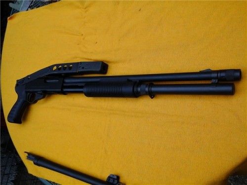 gunrunnerhell:  SAS-12 The lesser known member of the Franchi tactical shotgun family, the SAS-12 is seldom seen for sale due to the low number of them imported into the U.S. It is a pump-action only 12 gauge shotgun. whereas its successor, the LAW-12