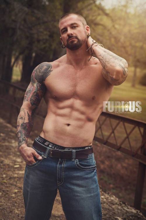 Dustin Griffin