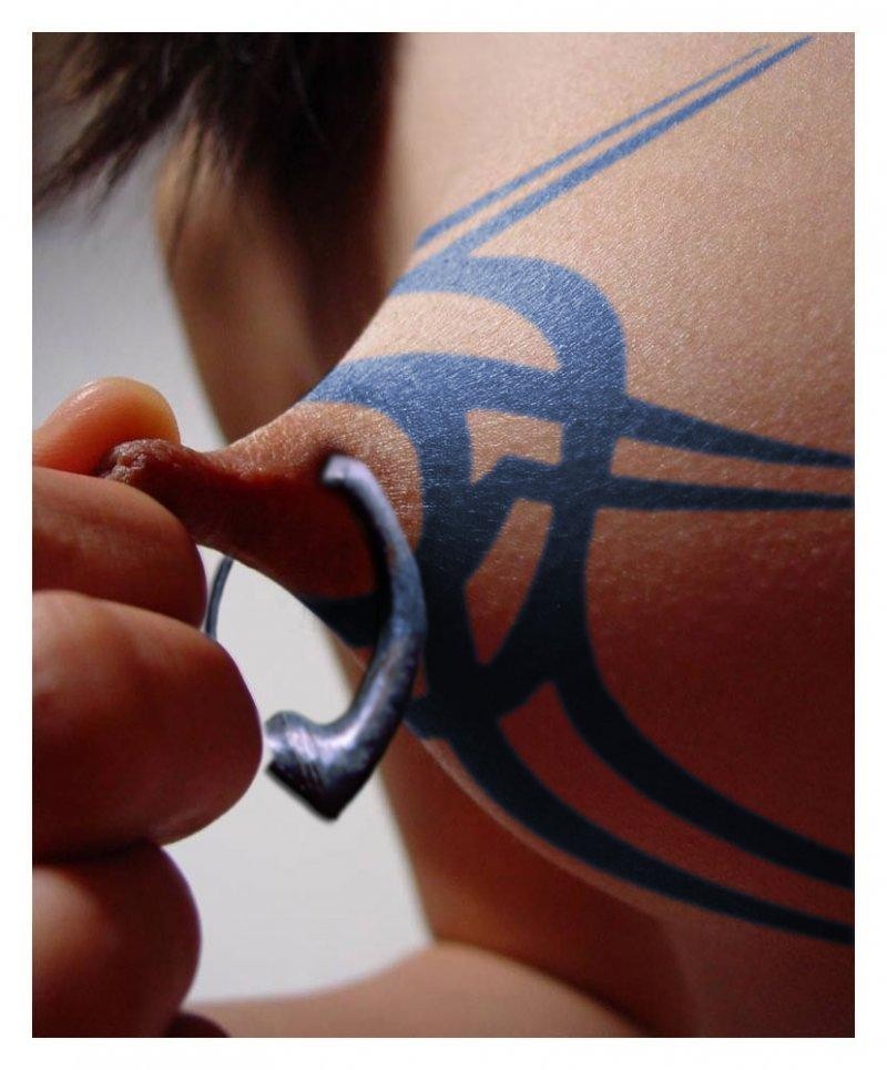 slabside69:  Love Pierced Nipple’s and always a Reblog 